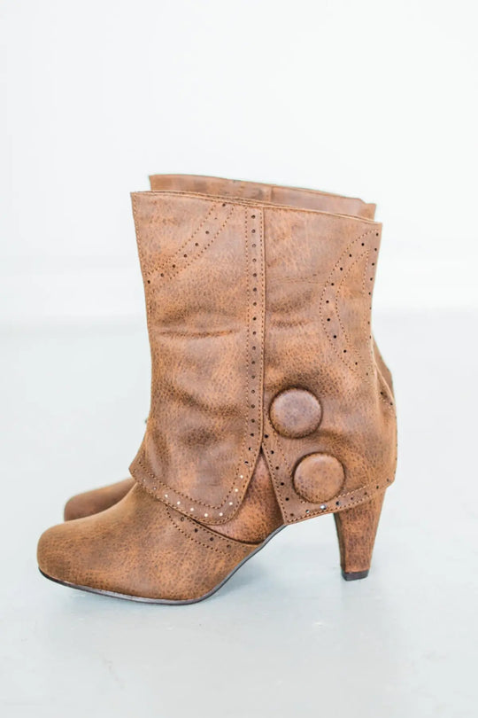 Cowgirl Star Booties in Tan - 110 Fashion Boots