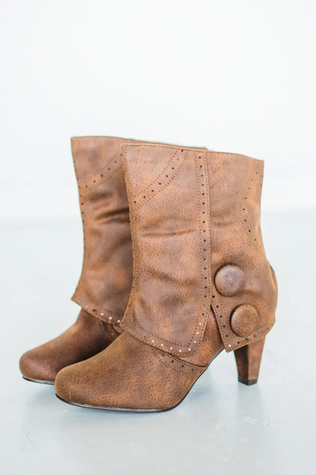 Cowgirl Star Booties in Tan - 110 Fashion Boots