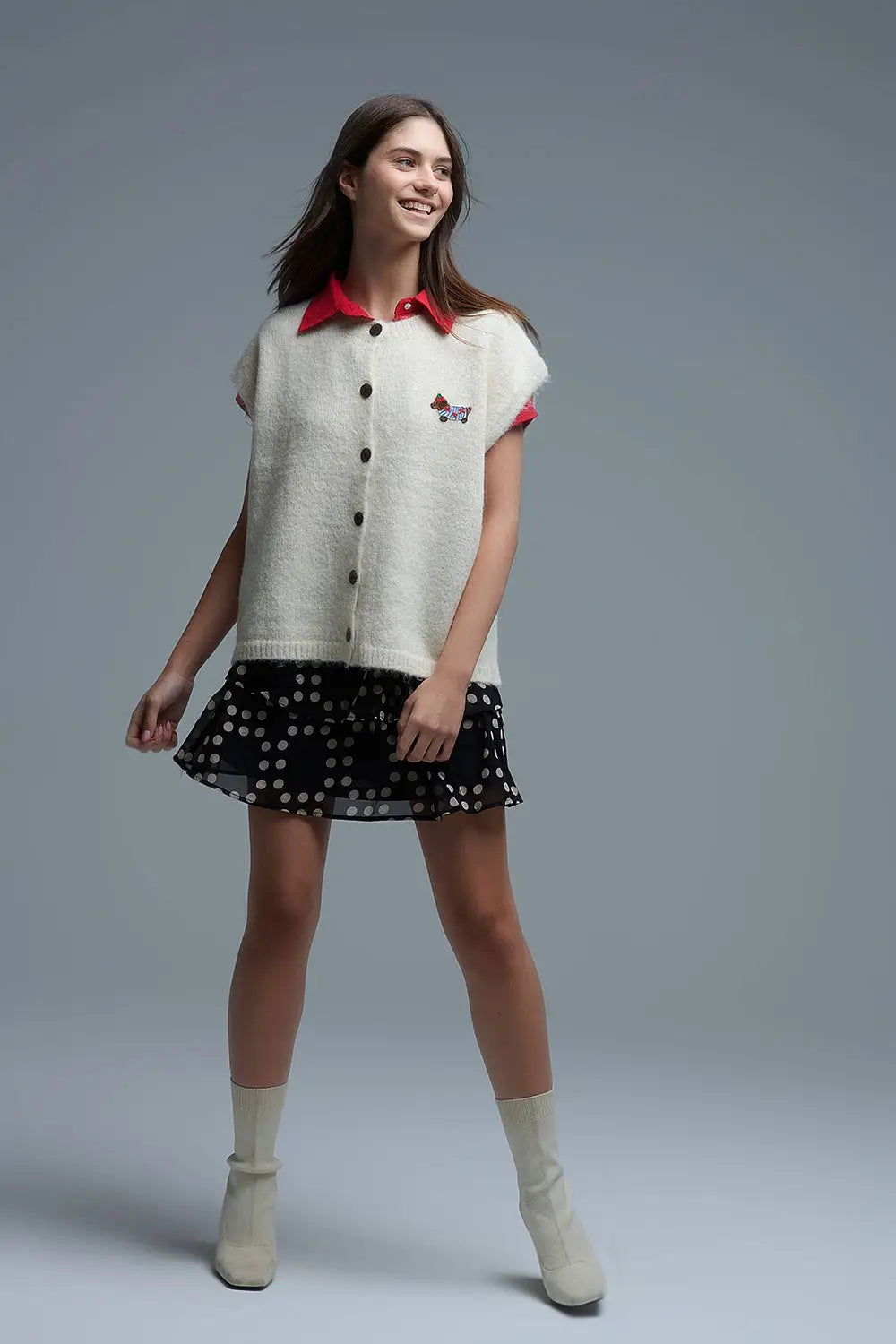 Cream relaxed knitted Vest With Embroidered cute Dog Detail - One Size / White - Sweaters