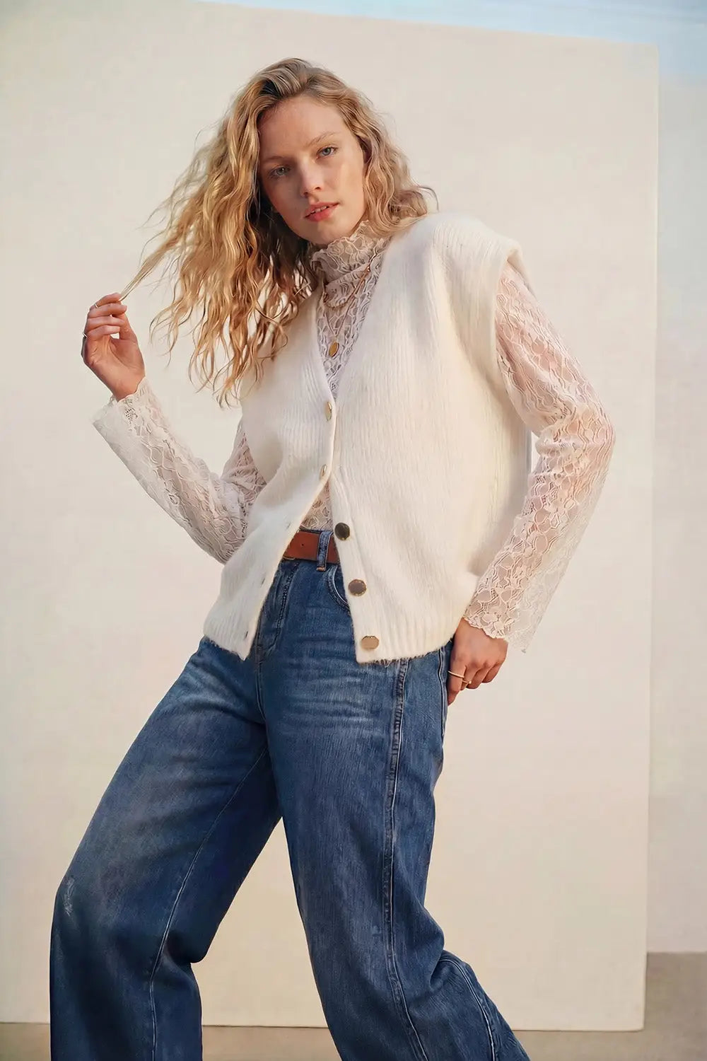 cream Sleeveless Cardigan with Lace Insert and Silver Buttons - One Size / White - Sweaters