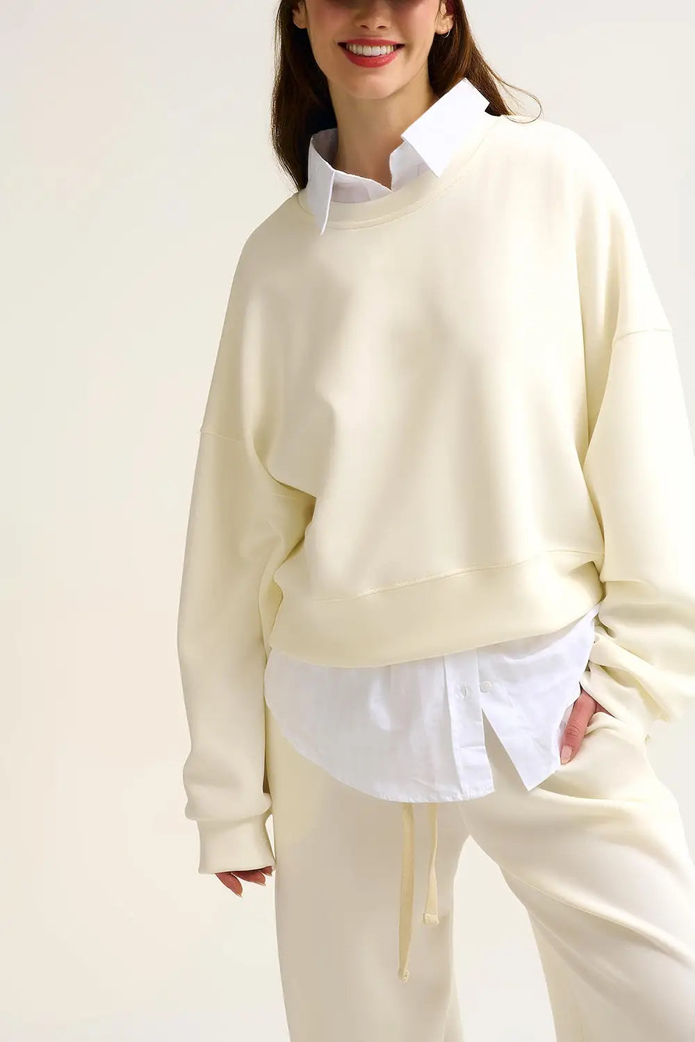 Q2 Crew Neck Dropped Shoulder Basic Sweatshirt in Cream