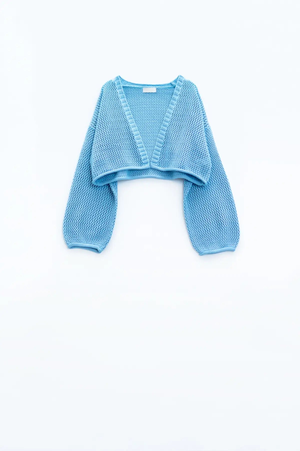 Q2 Crochet basic cropped cardigan in baby blue