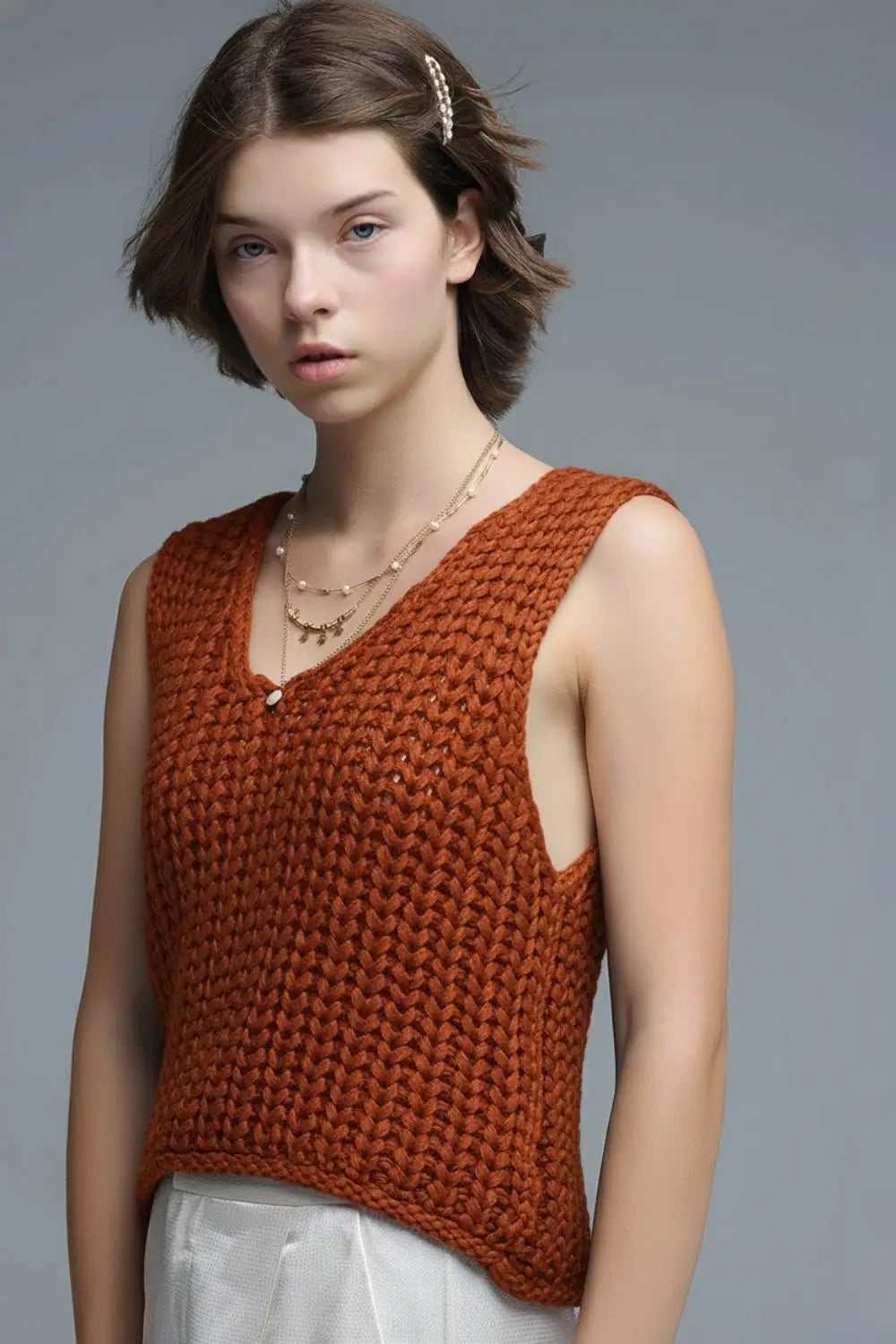 Q2 Crochet Cropped Vest in orange With sequins Thread