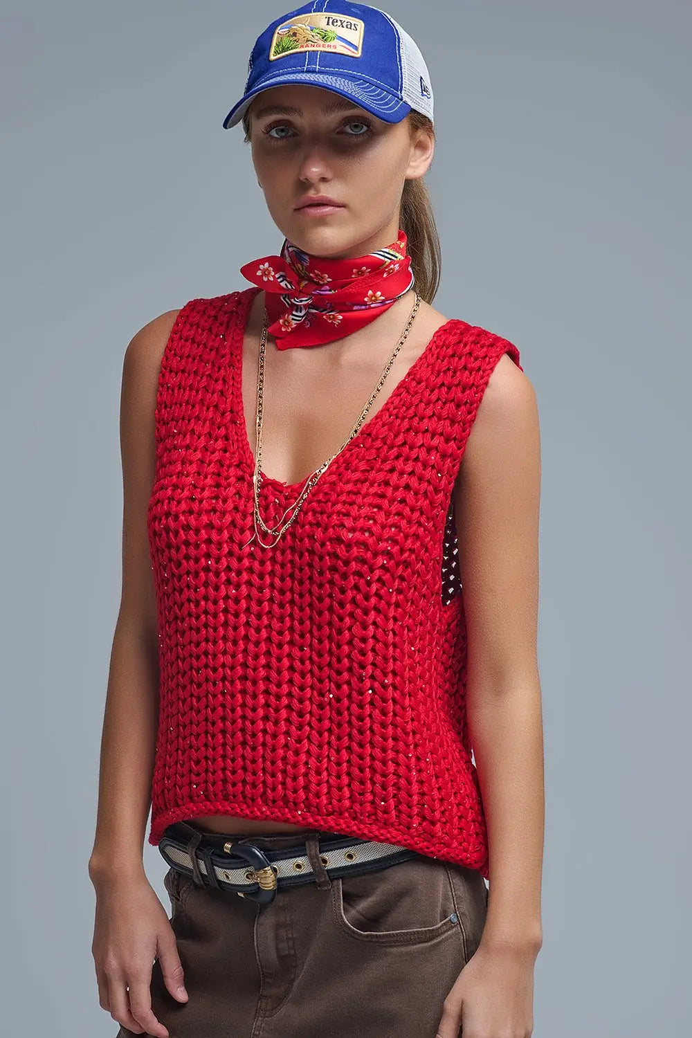 Q2 Crochet Cropped Vest in Red With sequins Thread