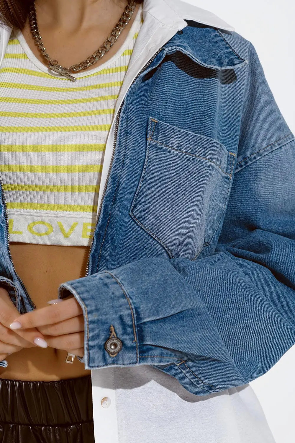 Cropped Denim Jacket with zipper closure and hand painted print at the back - Coats and Jackets
