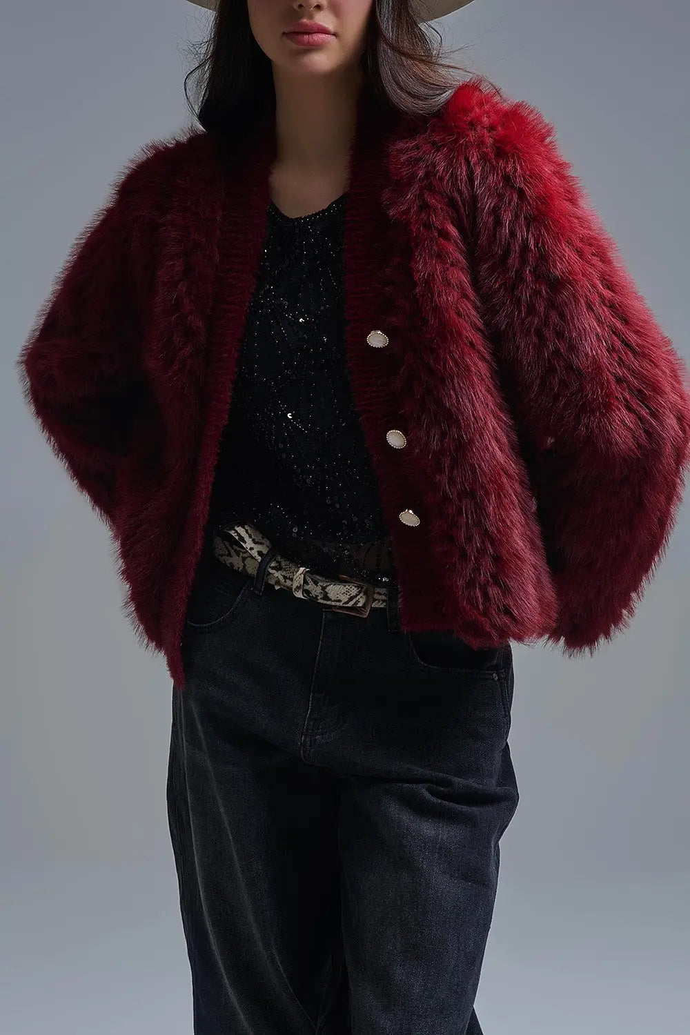 Q2 Cropped Jacket in burgundy in fine fur