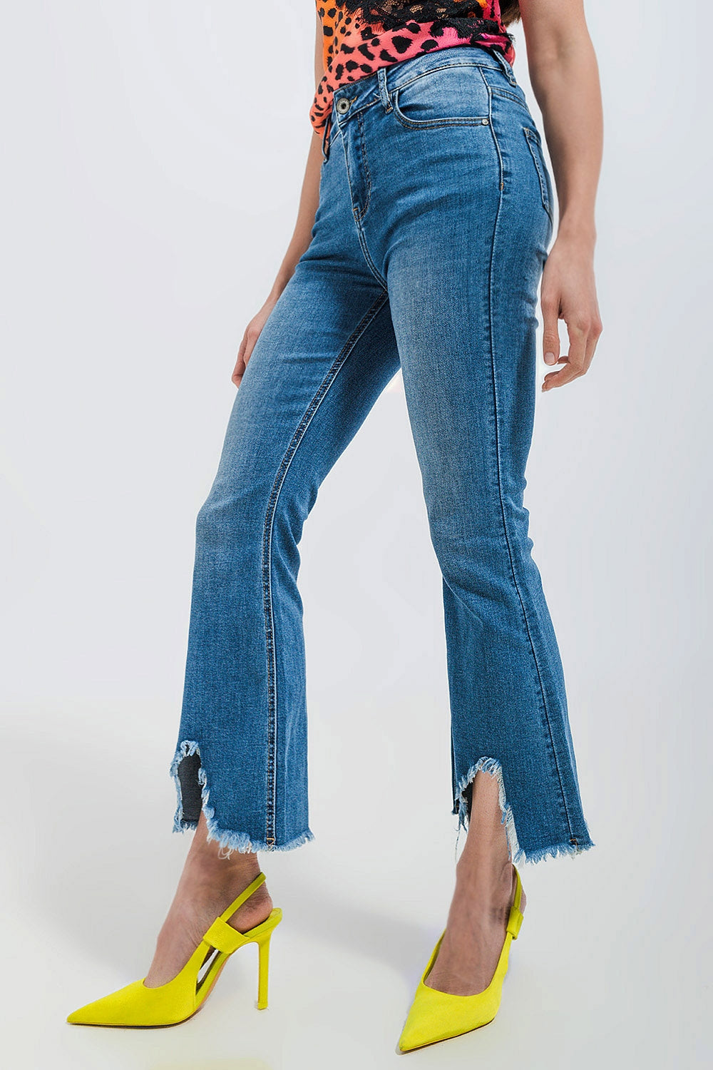 Cropped kickflare jeans in mid wash