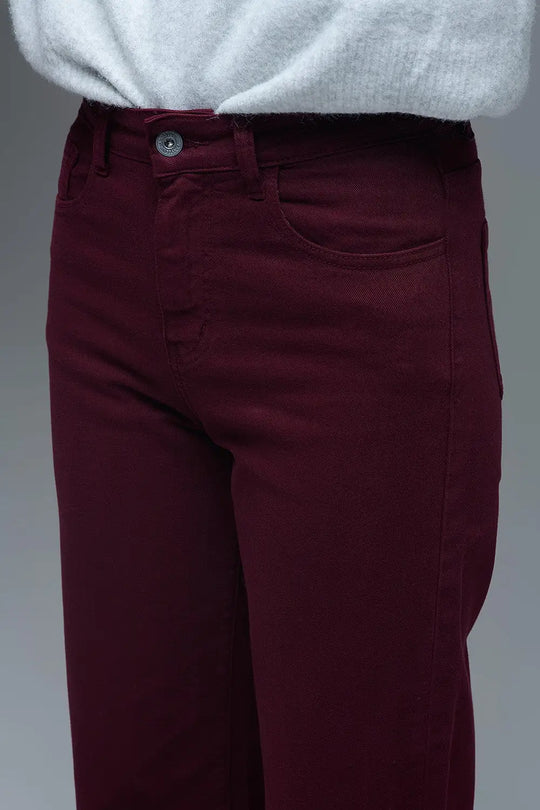 Cropped wide leg jeans in burgundy Jeans