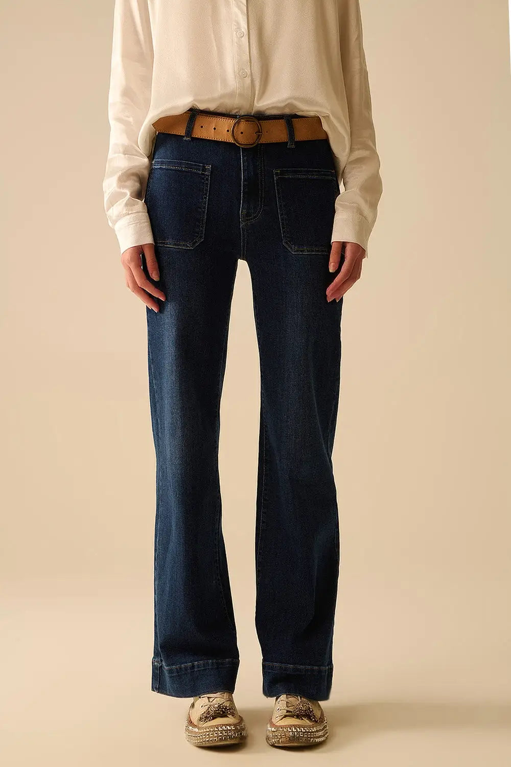 Q2 Dark wash jeans with wide leg and pockets