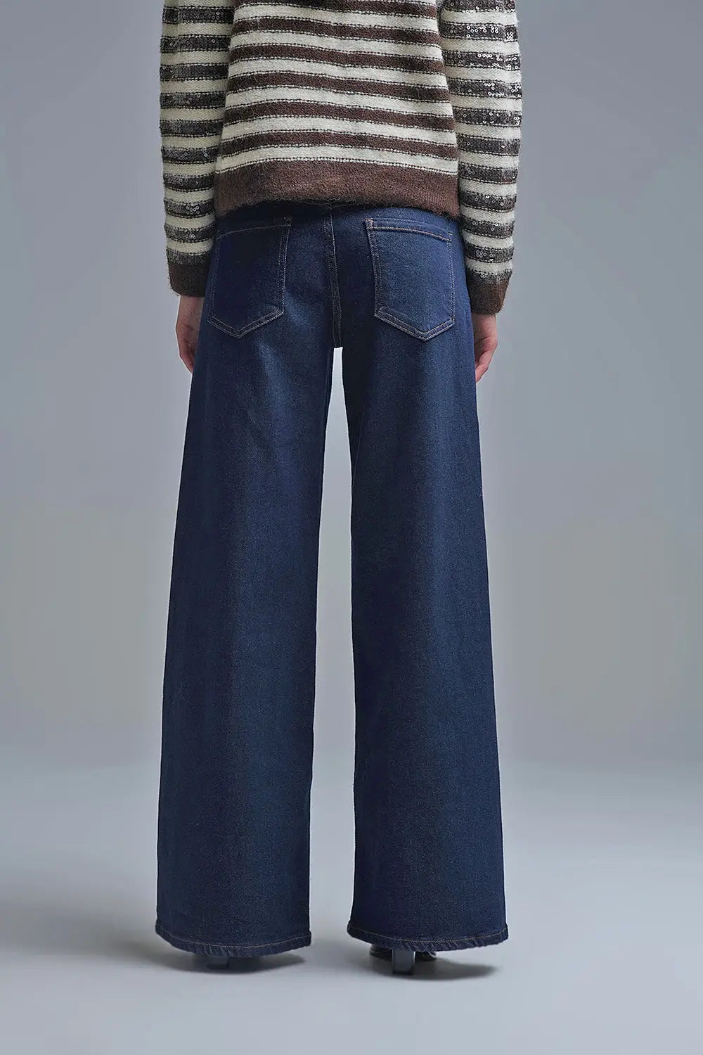 Dark Wash Wide Leg Jeans With Contrasting Stitching - Jeans