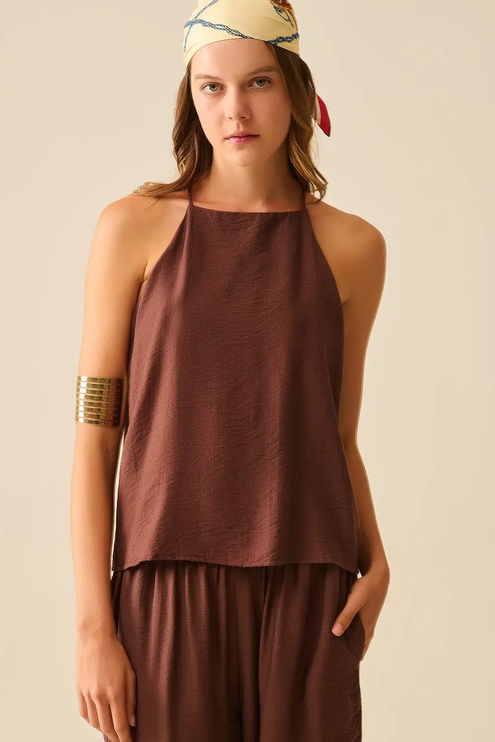 Débardeur d’été basique à col licou en marron chocolat - Tops
