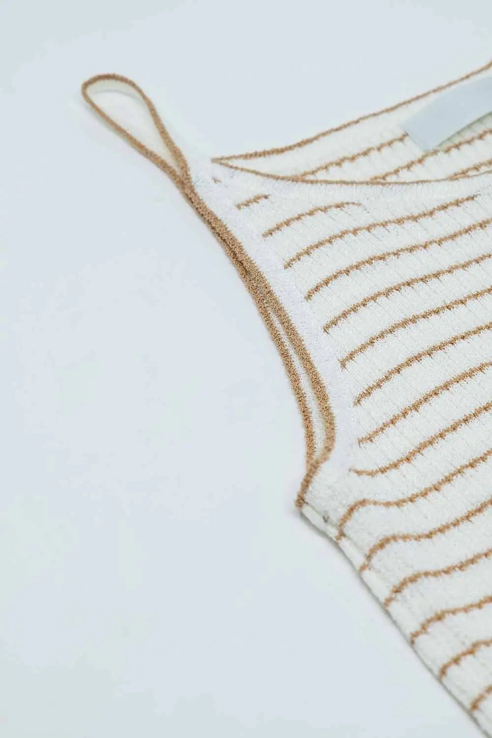 Débardeur de base rayé et côtelé en blanc et marron - Pulls