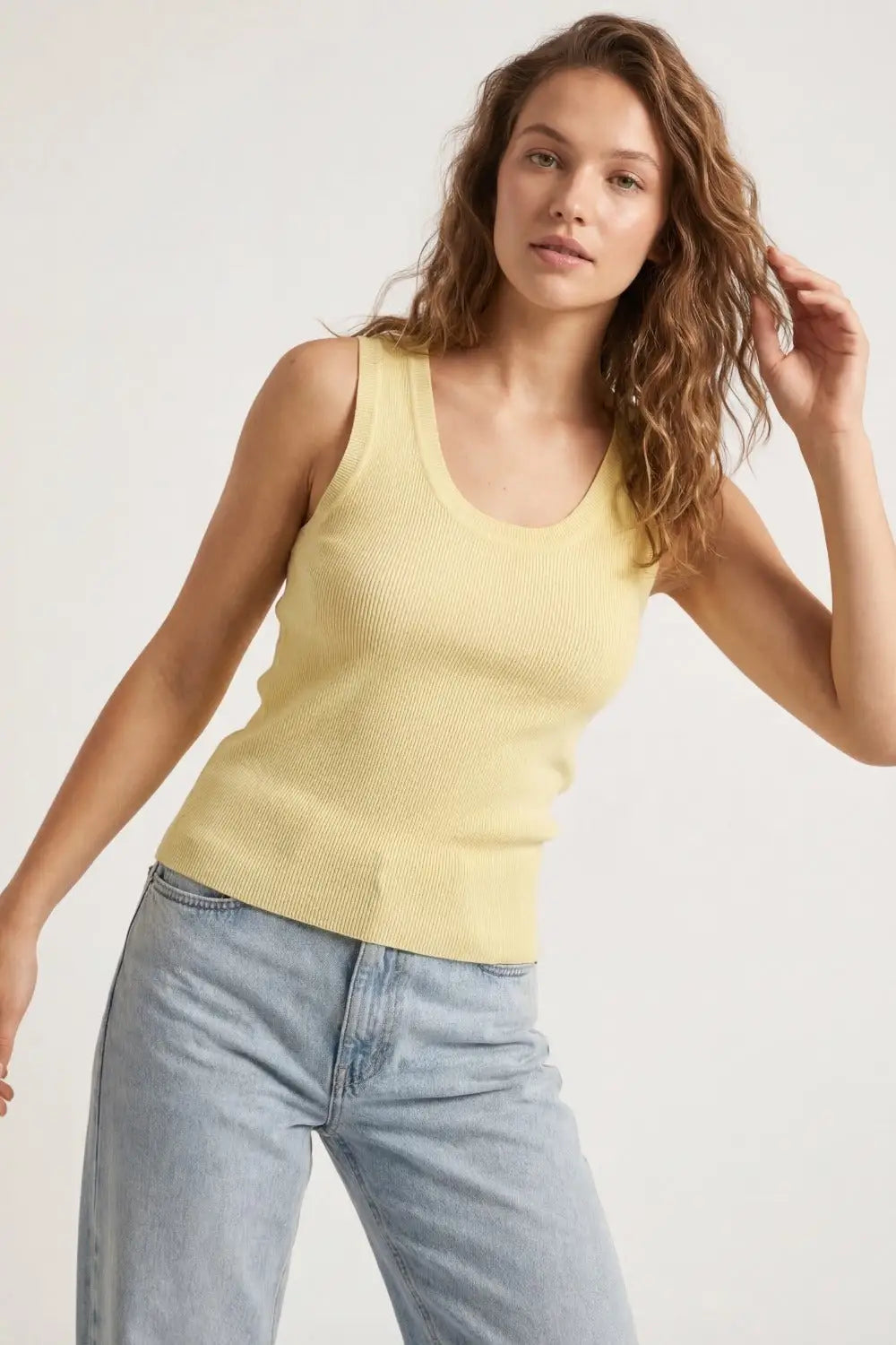 Débardeur jaune en maille côtelée sans manches avec encolure dégagée - One Size / jaune