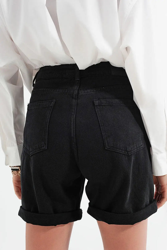 Denim mom shorts in black - Pants