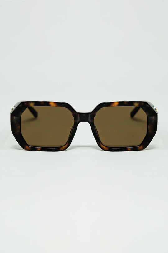 Q2 Diamond-Shaped Sunglasses In Ember with Tinted Lenses in Tortoise Shell