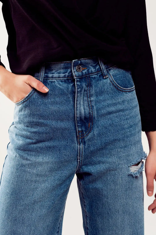 Distressed straight leg jean in medium denim - Jeans
