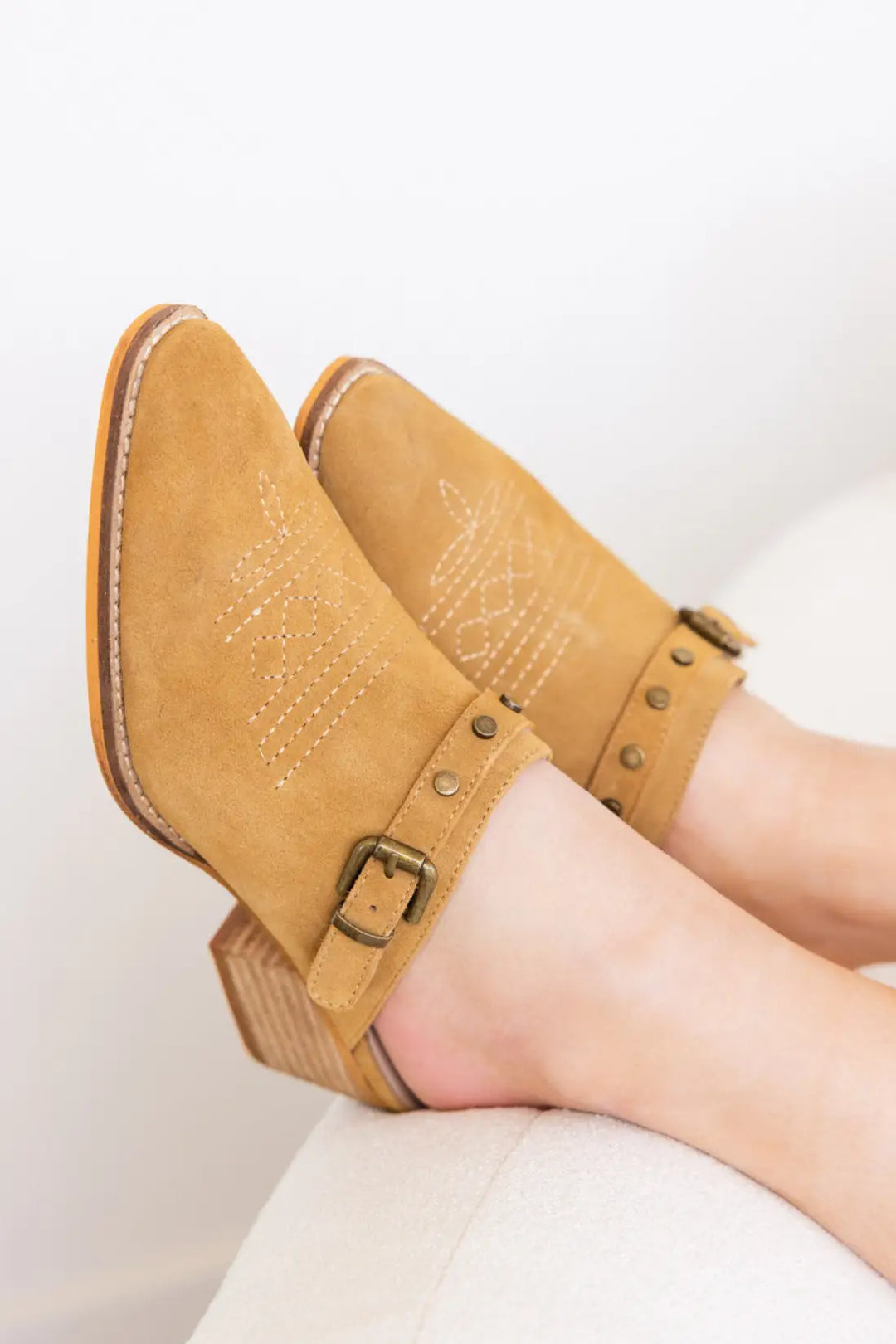 Drancy Western Mule in Tan - 100 Western Boots