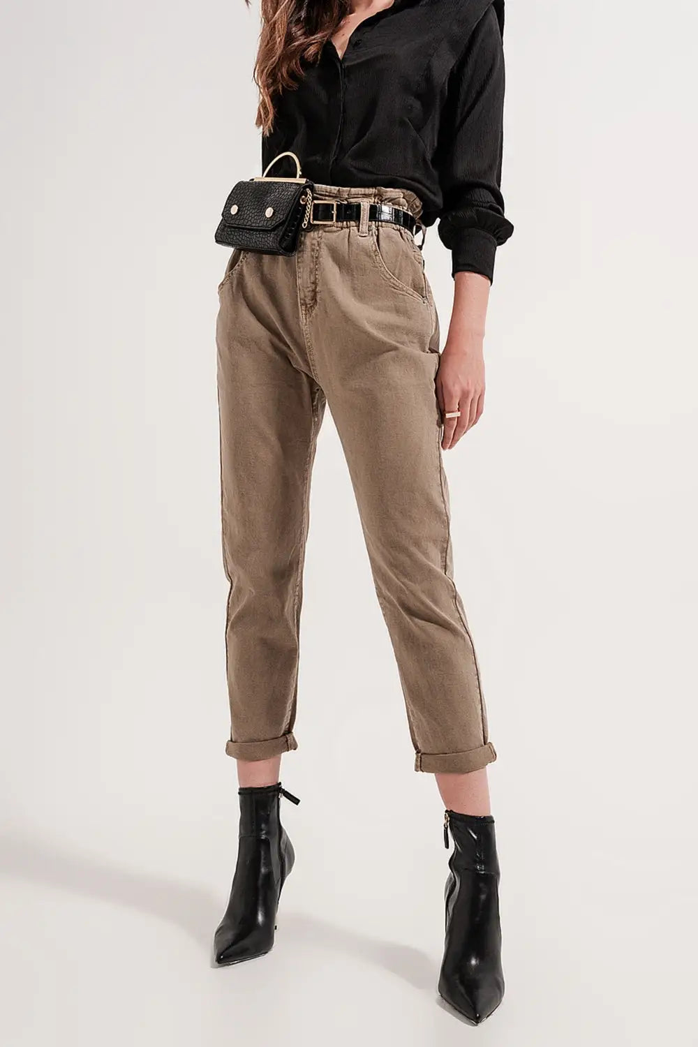 Elasticated paper bag waist jean in Beige - Jeans