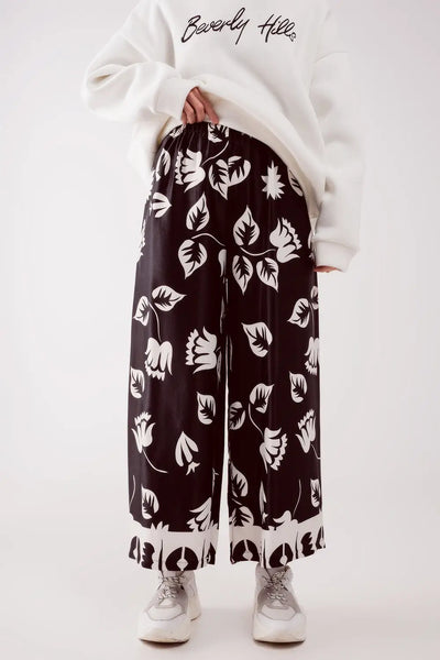 Elasticated super wide leg pants in black - Pants