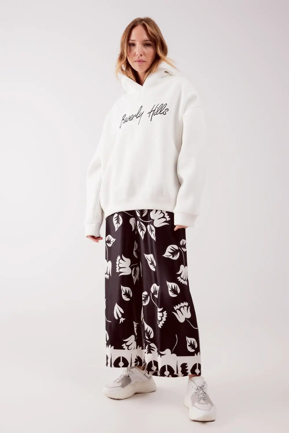 Elasticated super wide leg pants in black - Pants