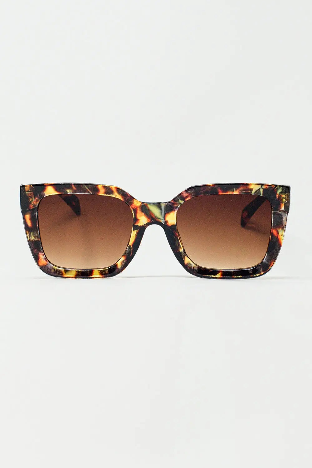Q2 Elongated Squared Sunglasses With Dark Lenses in Tortoise Shell