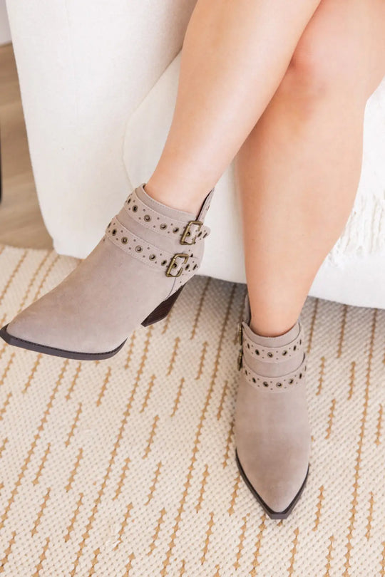 Elsa Leather Ankle Boot in Taupe - 100 Western Boots