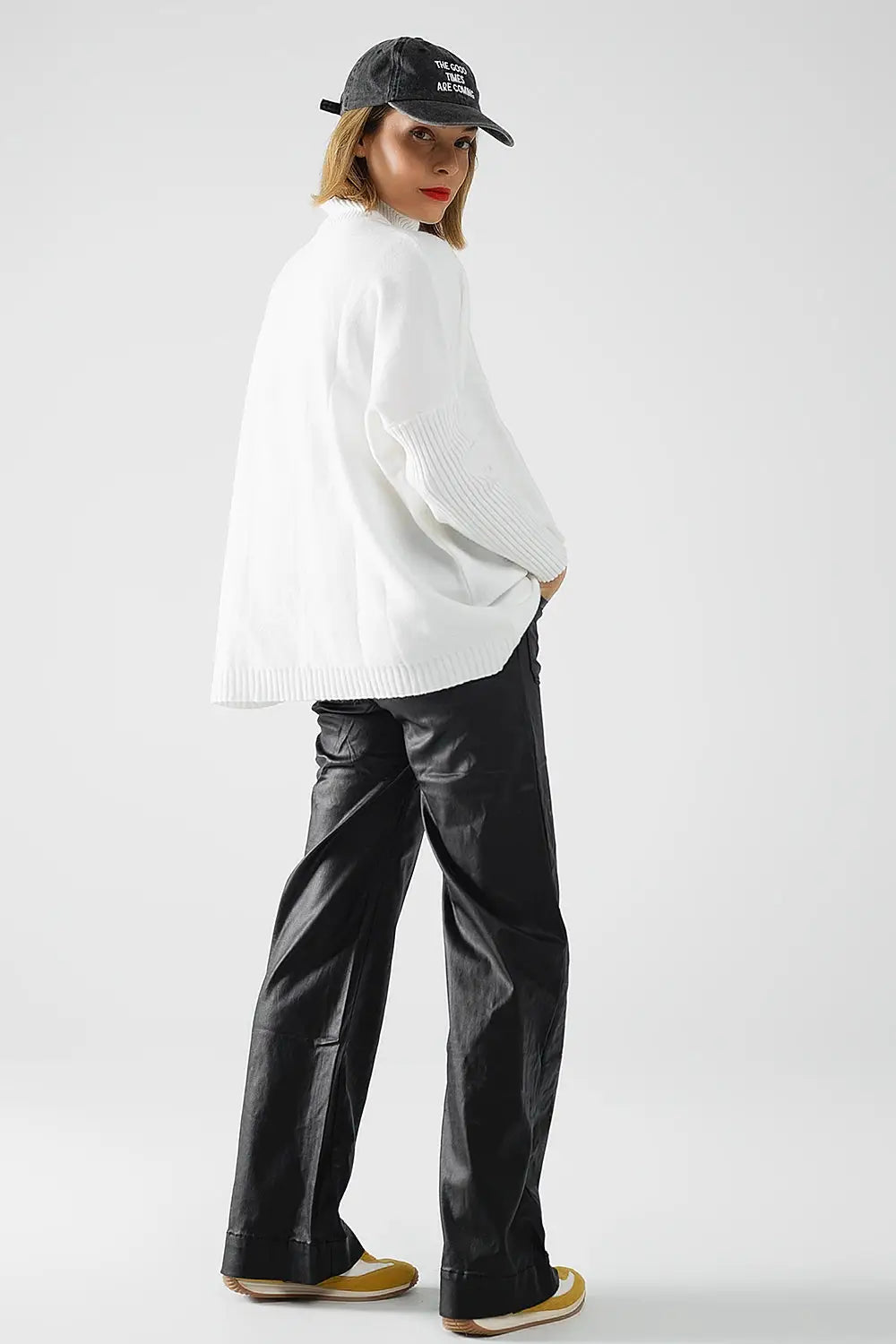 Faux leather pants with wide leg and pocket detail - Pants
