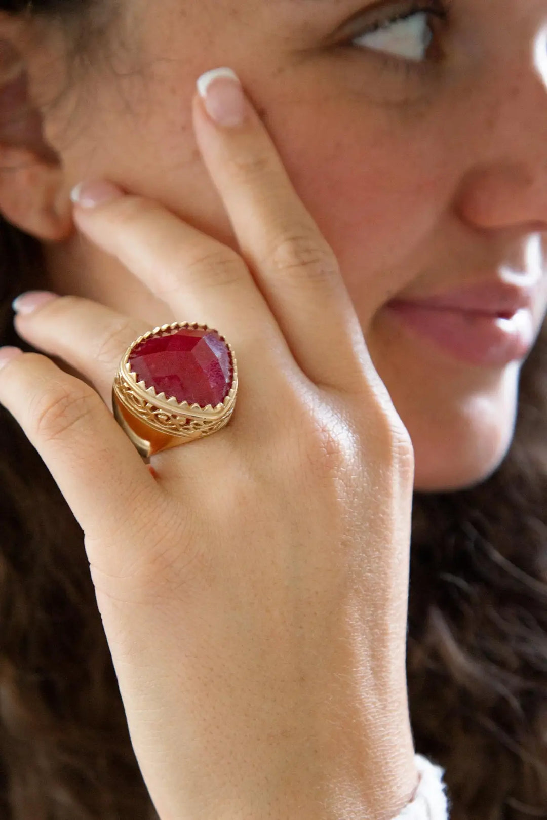 Filigreed Merlot Red Quarrtz Golden Statement Ring - Rings