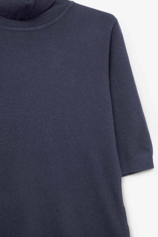 Fine knit sweater in navy blue with a high neck and elbow-length sleeves - One Size / Blue
