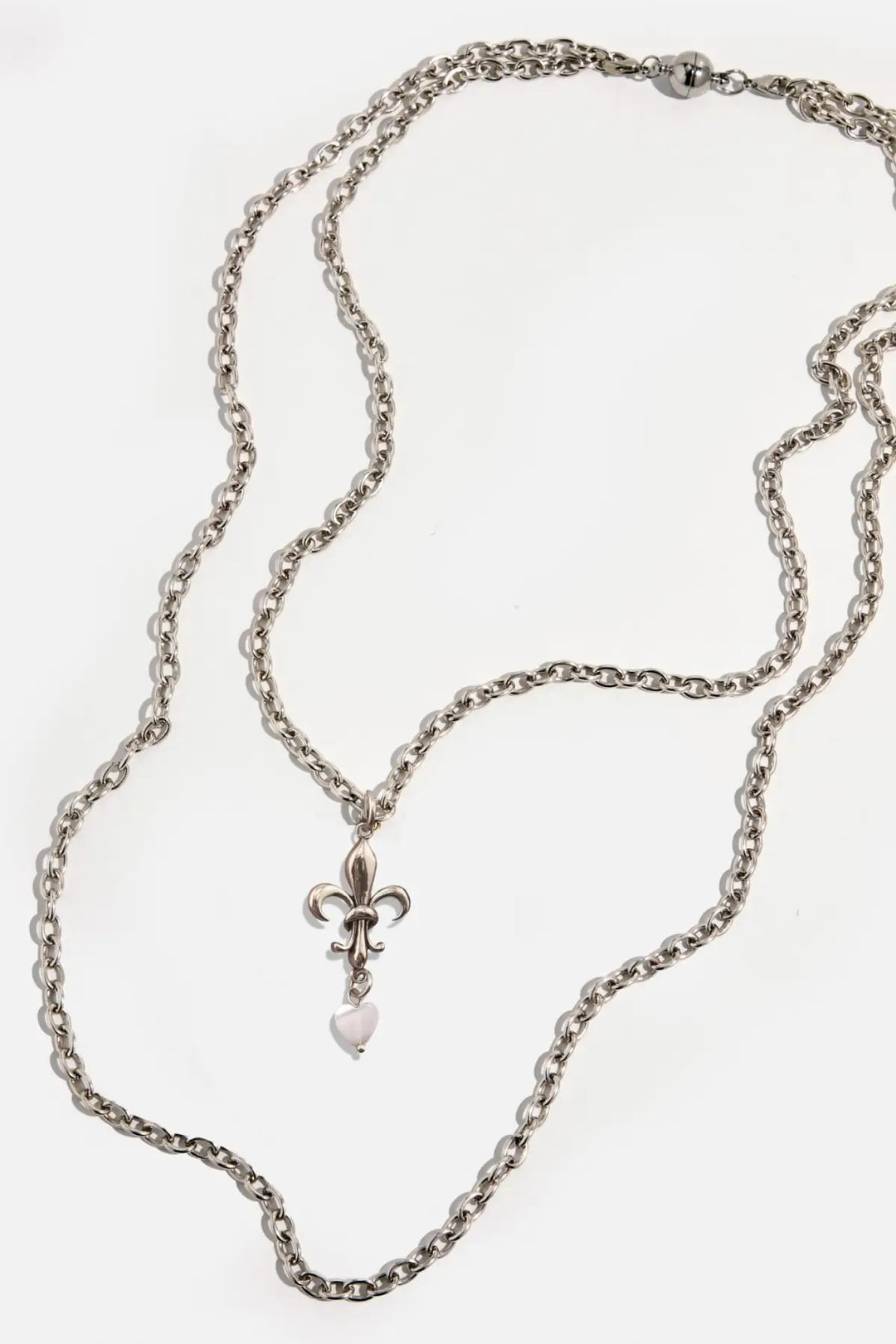 Love Fleur-de-Lis Essential Necklace
