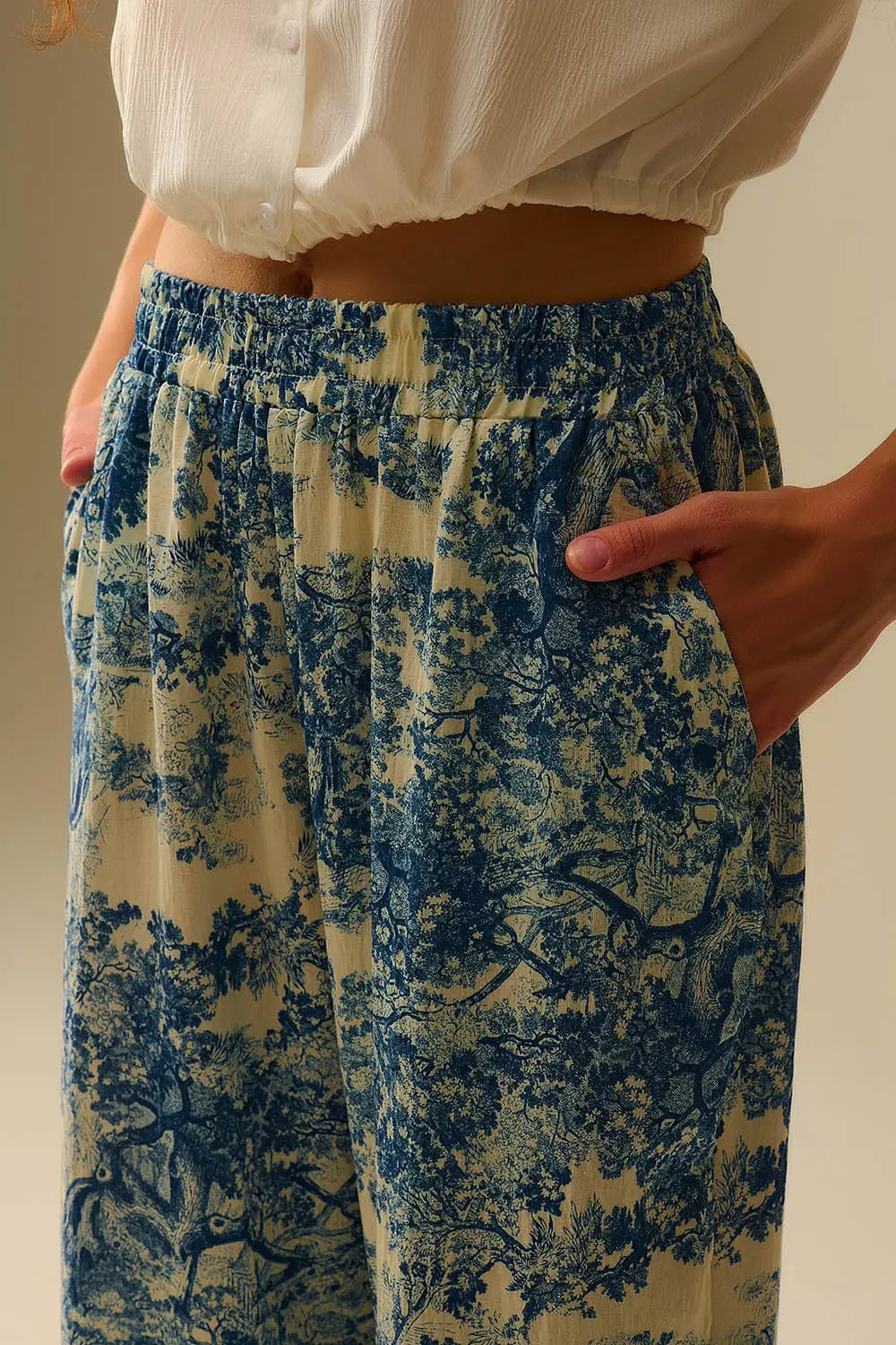 Flowy Toile de Jouy Printed Trousers with Elastic Waist - Pants