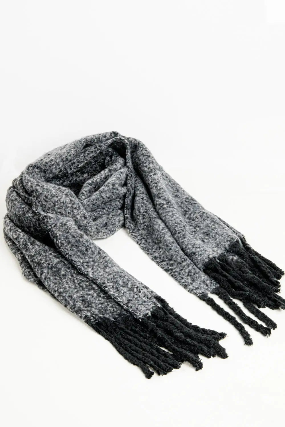Fluffy tassel scarf in black - One Size / Black - Scarves & Hats