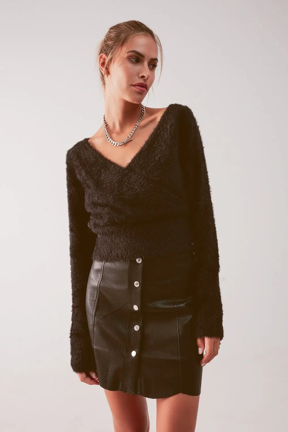 Fluffy v neck knit jumper in black - Sweaters
