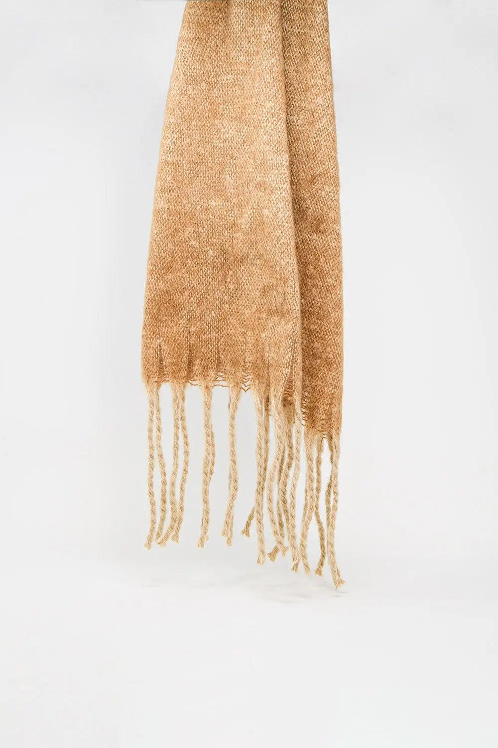 Q2 Fringed striped scarf in beige