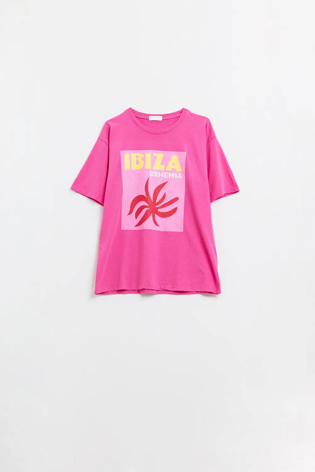 Q2 Fuchsia Ibiza Bohemia Relaxed T-Shirt With Pink Print