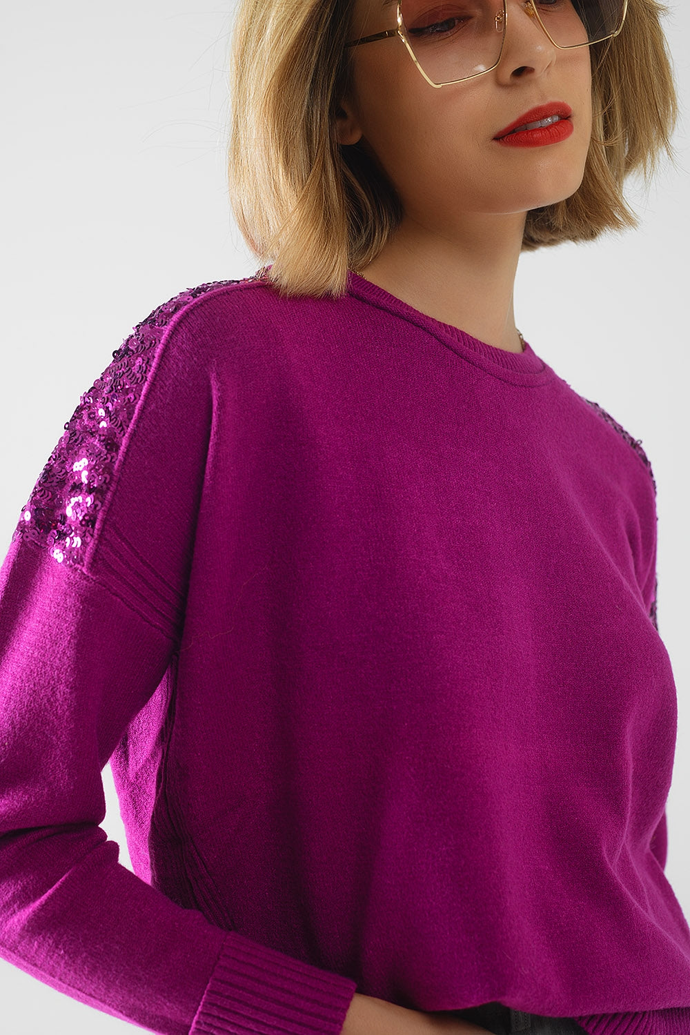 fuchsia Long Sleeves Sweater With Sequins on The Shoulders