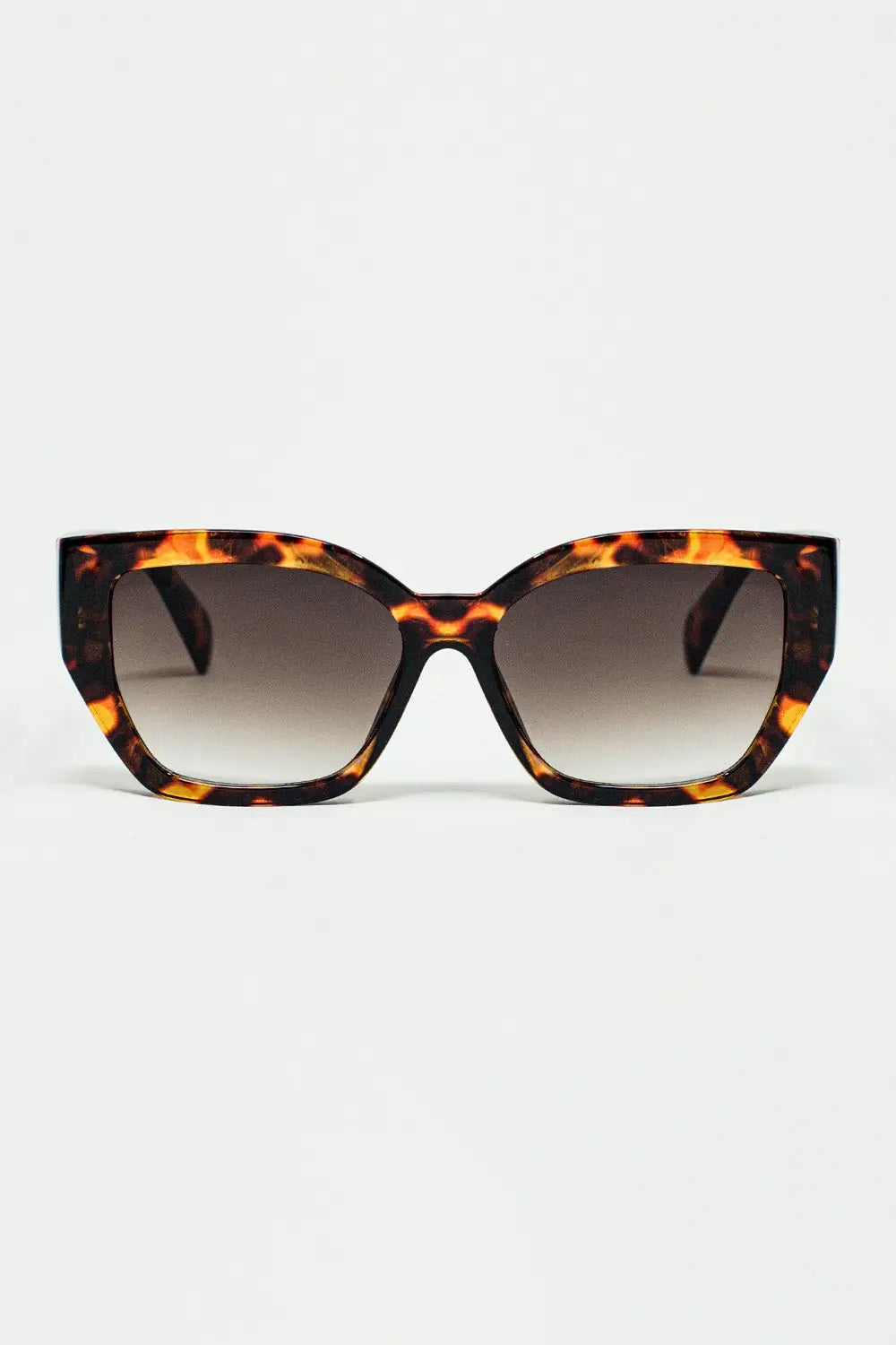 Q2 geometric polarized sunglasses with gradient dark lenses and tortoise shell
