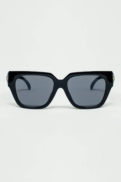 Q2 geometric thick black sunglasses with black lens