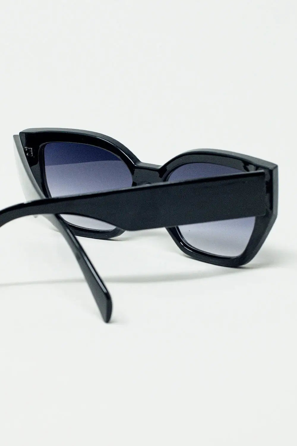 geometric thick black sunglasses with gradient lens - One Size / Black