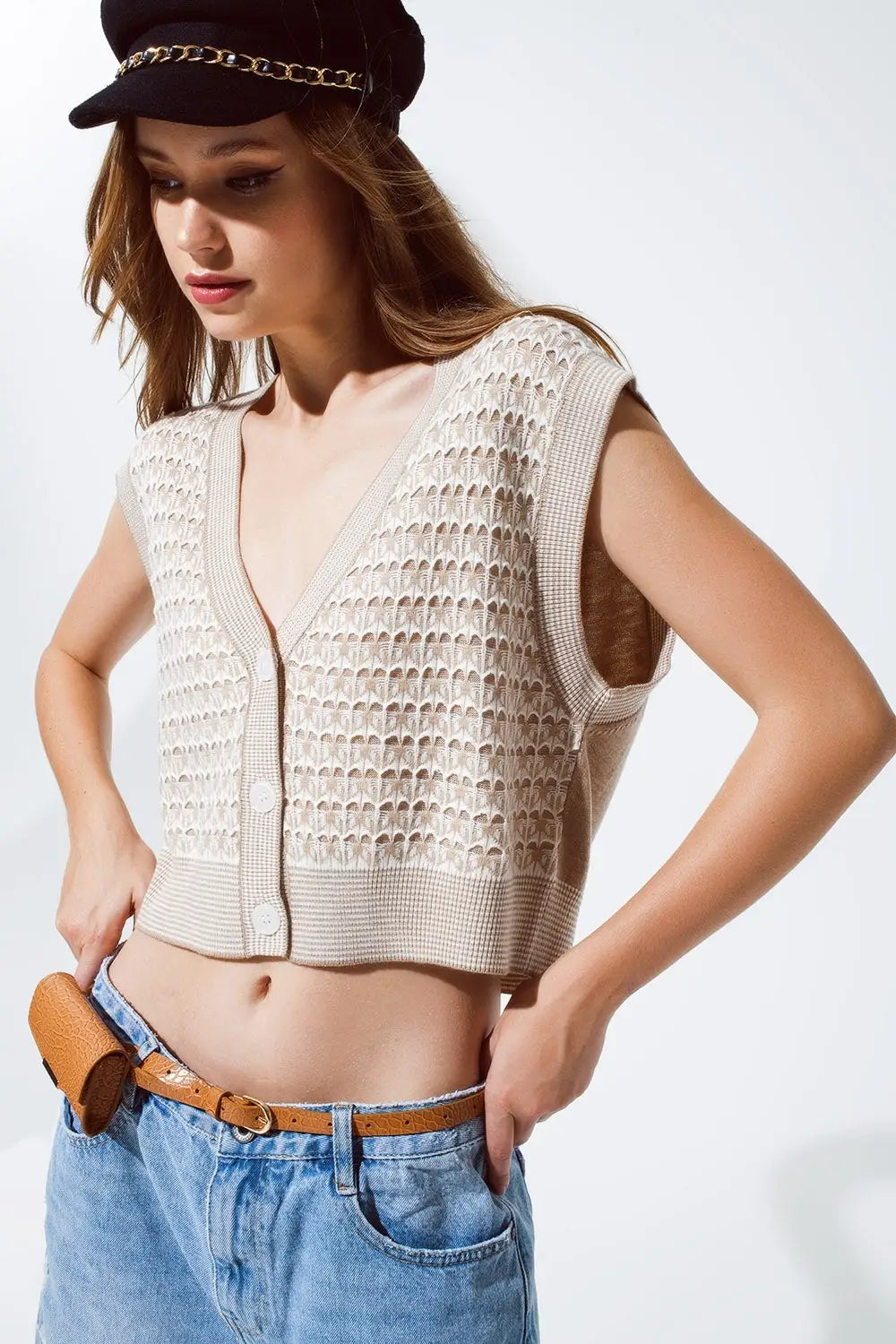 Gilet croisé en tricot avec bordures en côtes en beige - Pulls