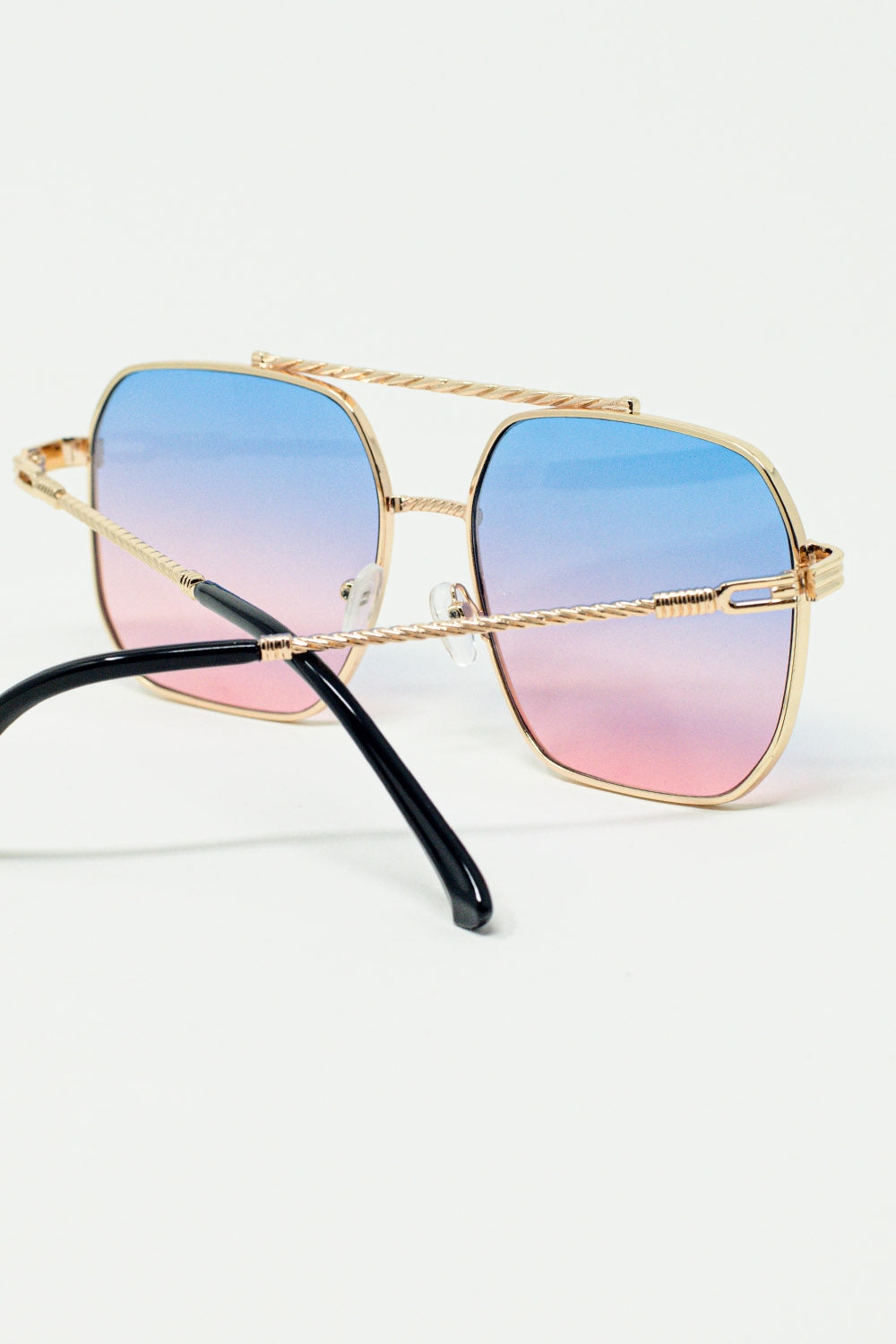 gold square frame sunglasses in ombre light blue with pink