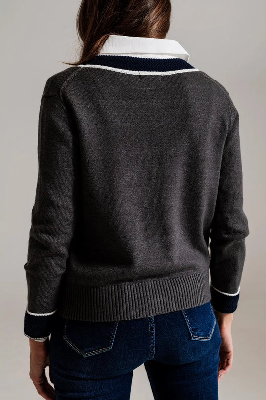 Gray cardigan with pockets and channel style - Sweaters
