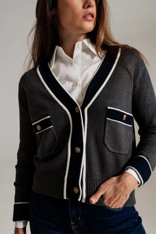 Gray cardigan with pockets and channel style - Sweaters