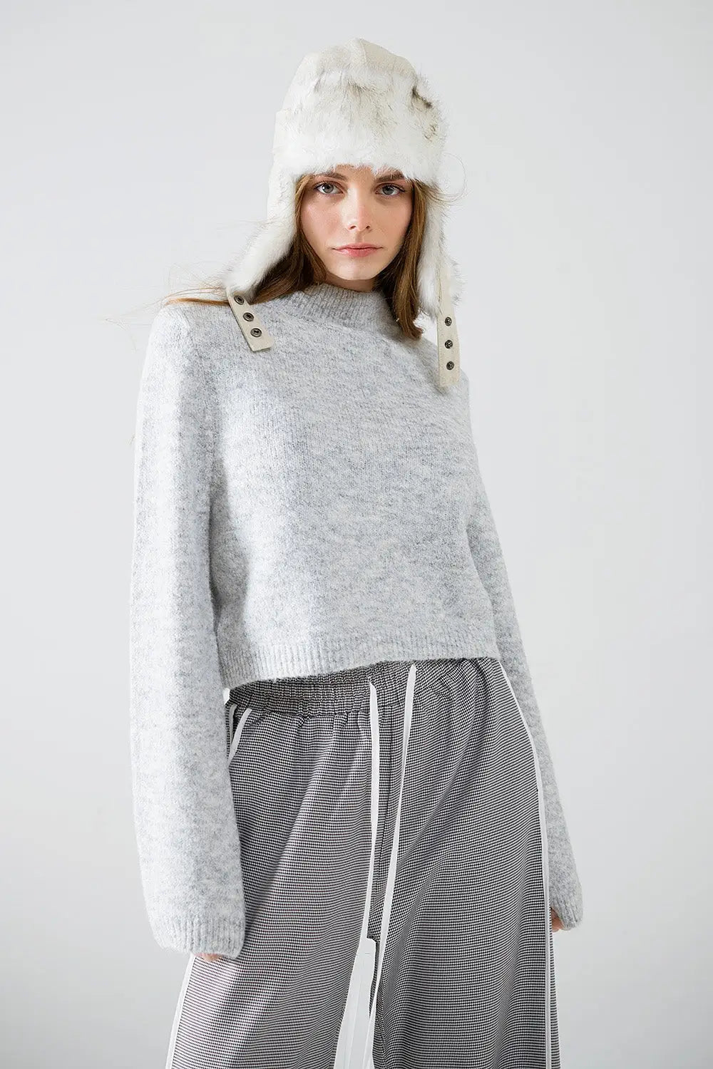 Grey jersey with long sleeves and open back detail - Sweaters