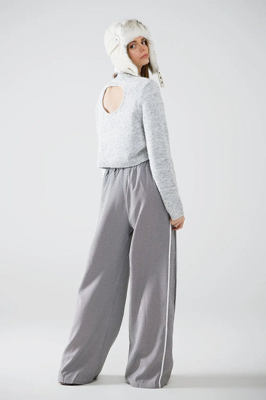 Grey jersey with long sleeves and open back detail - Sweaters