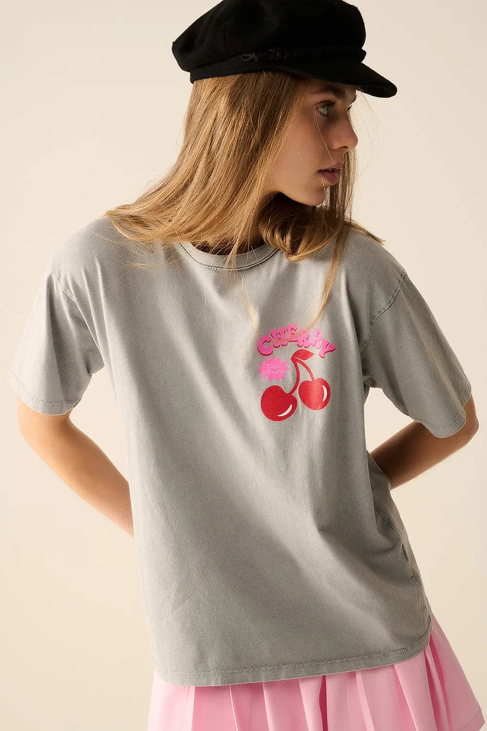 Q2 Grey T-shirt with Cherry in logo and letters
