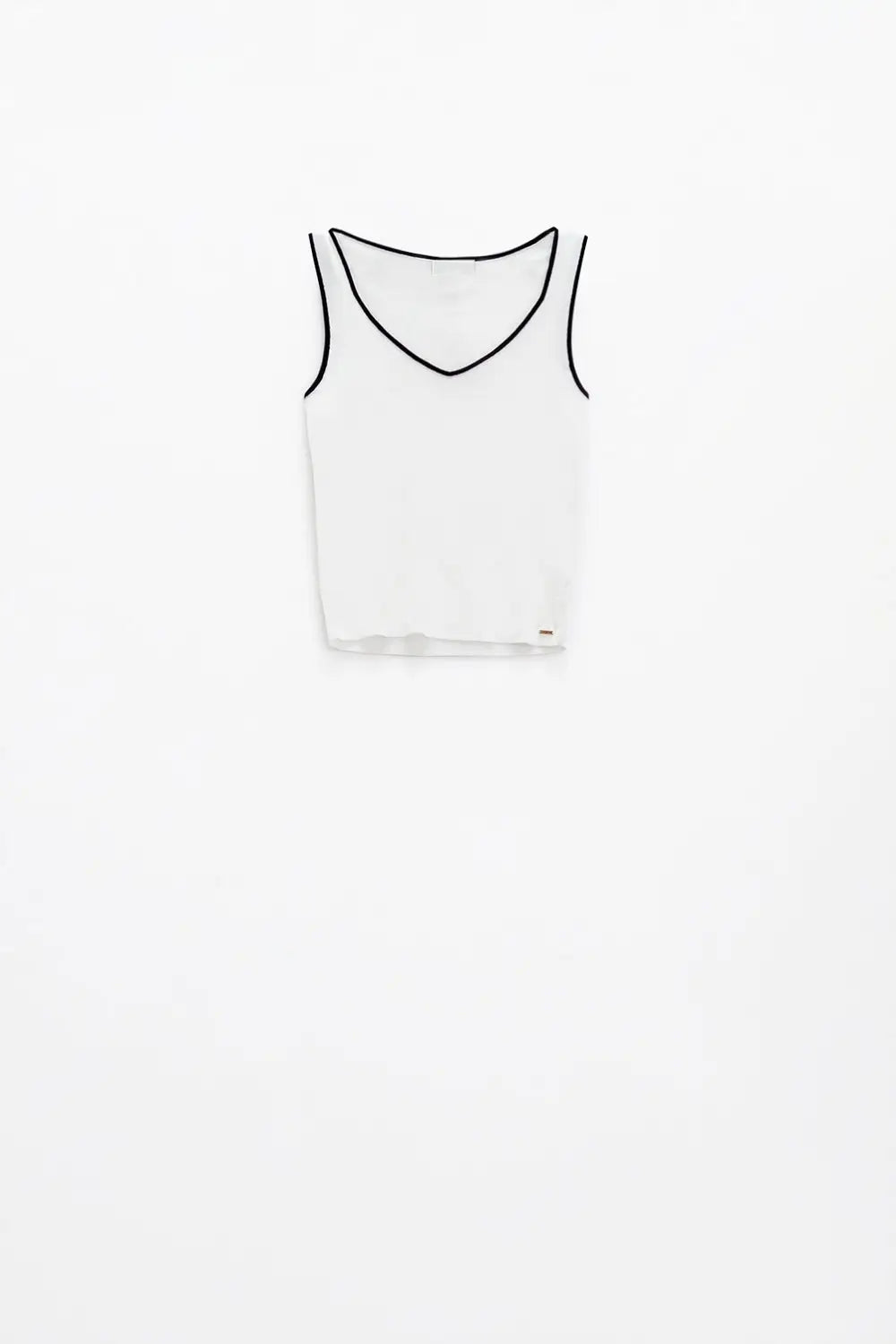 Haut blanc sans manches avec encolure ras du cou et bordure noire - Pulls