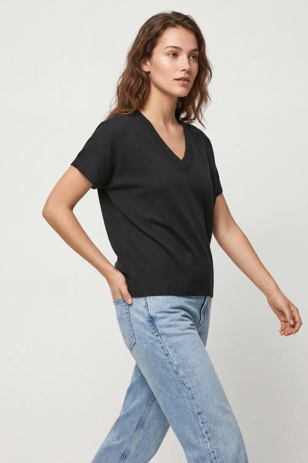 Haut en maille noir à manches courtes avec col en V - One Size / Negro