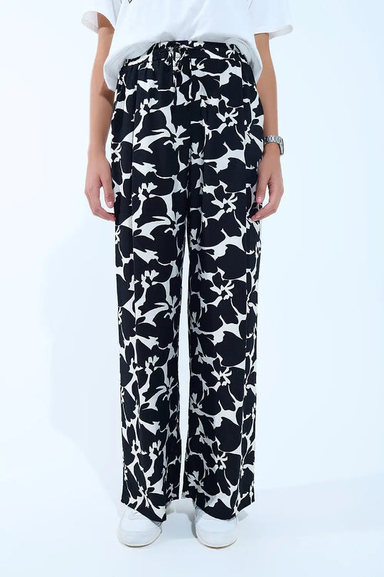 Q2 Hawaiian Floral Print Straight Pants in Black and White