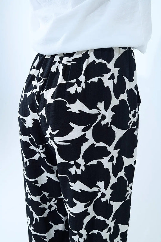 Hawaiian Floral Print Straight Pants in Black and White - Pants